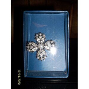 𝅺NEW Beaded Cross Pendant -Great gift!!